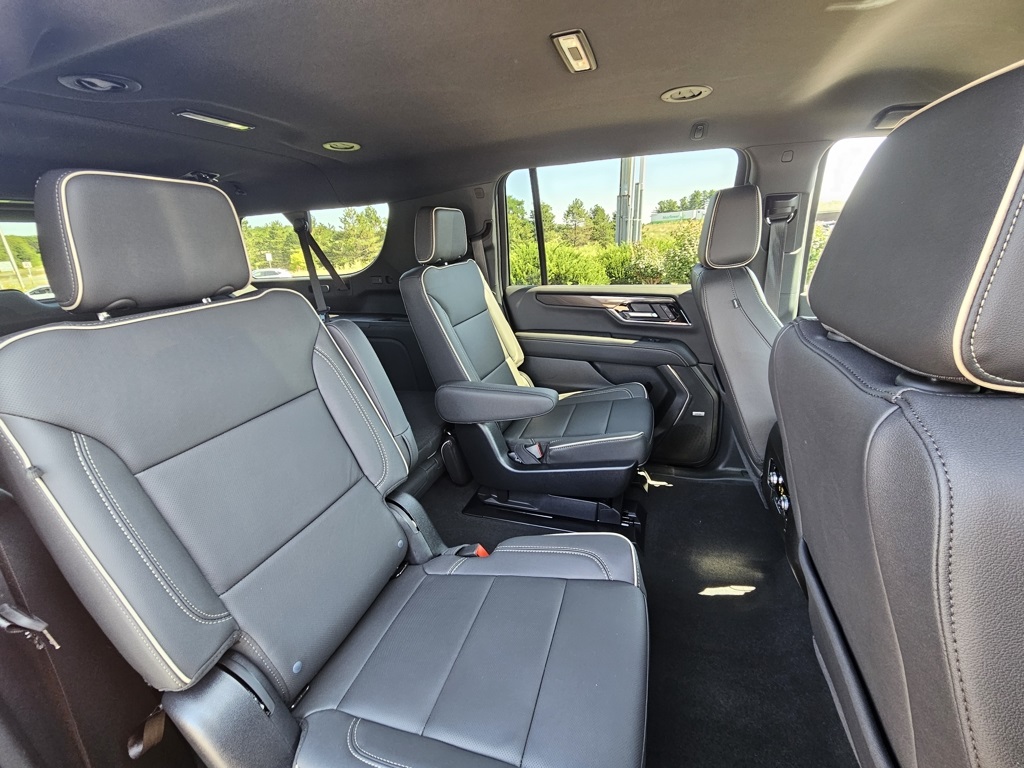 2025 Gmc Yukon XL photo 12