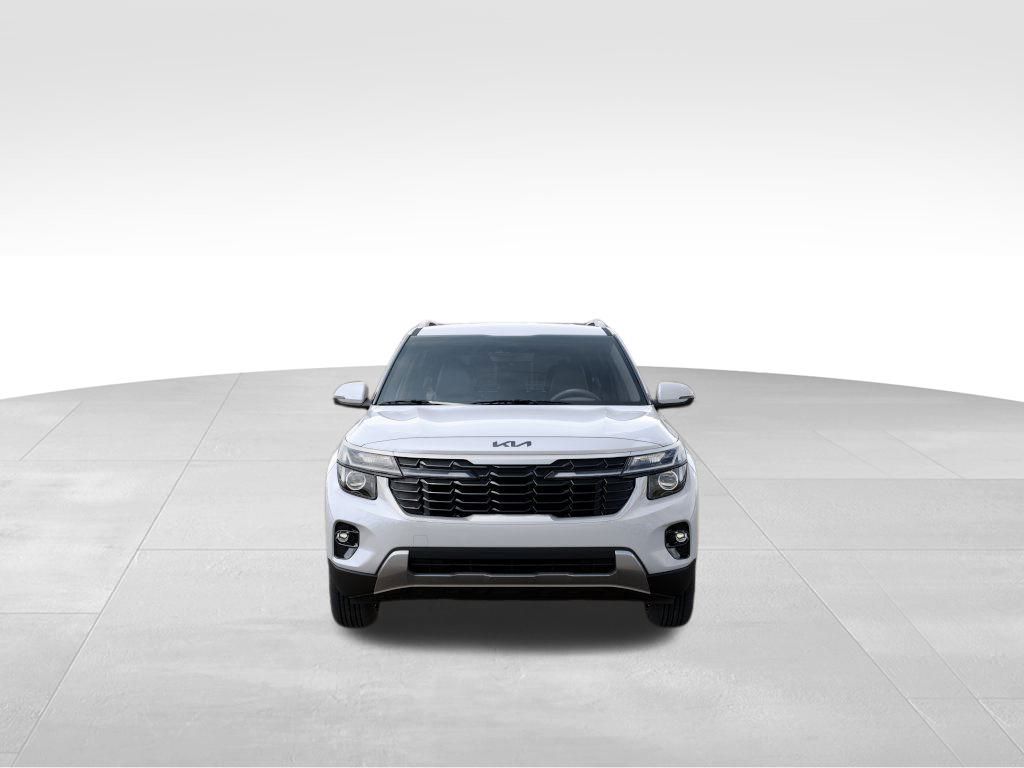 2025 Kia Seltos S photo 2