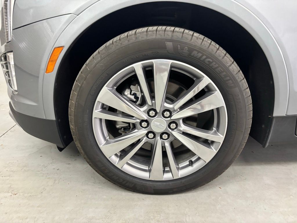 2025 Cadillac XT5 Premium Luxury photo 28