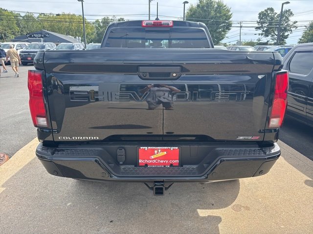 2026 Chevrolet Colorado ZR2 photo 4