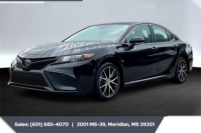 2024 Toyota Camry SE photo 9