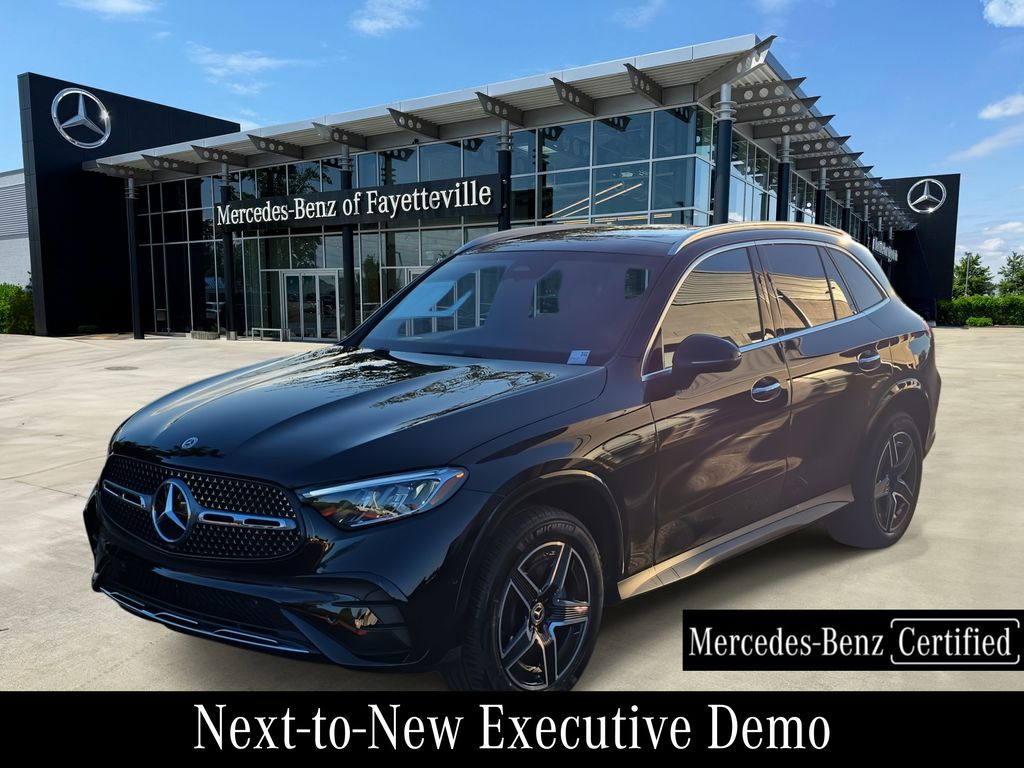 2026 Mercedes-Benz GLC Base's photo