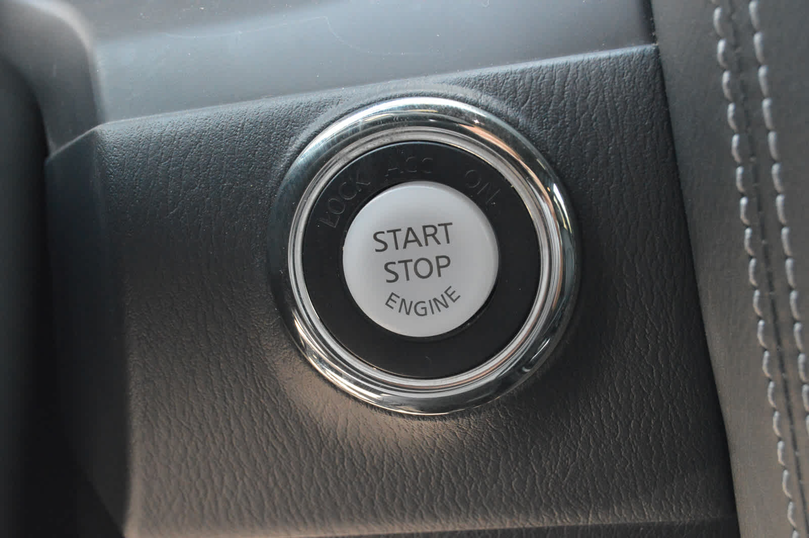 2022 Infiniti QX80 Sensory photo 17