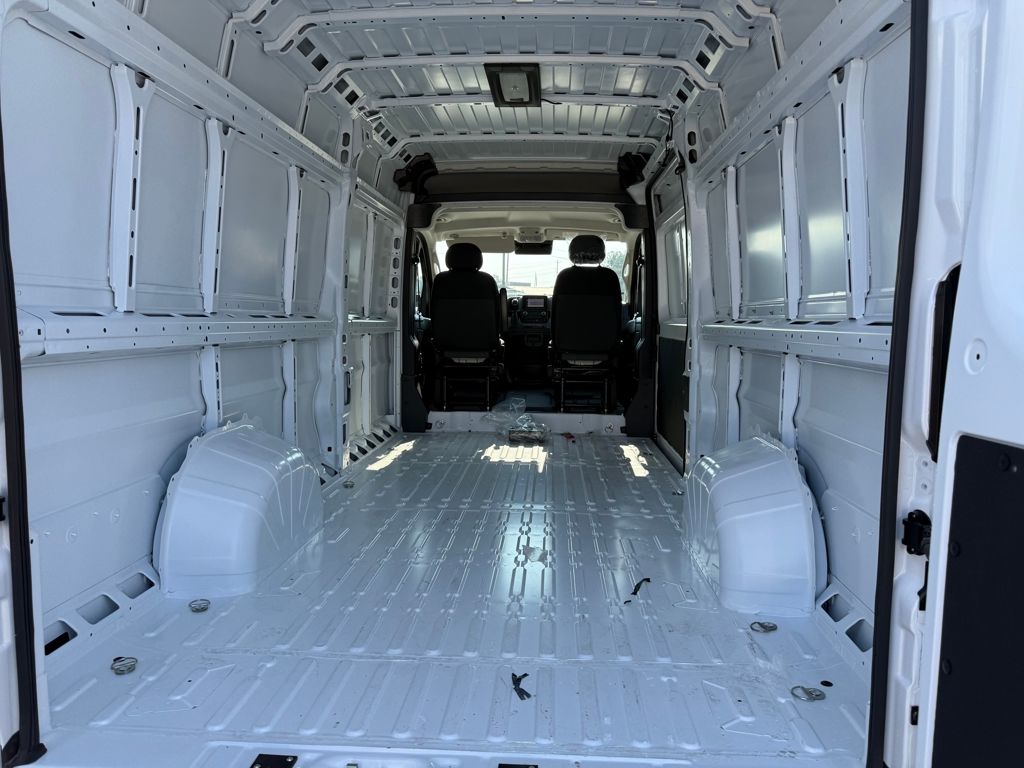2026 Ram 3500 photo 21