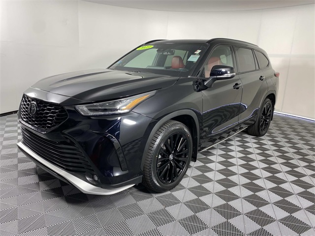 2023 Toyota Highlander XSE photo 3