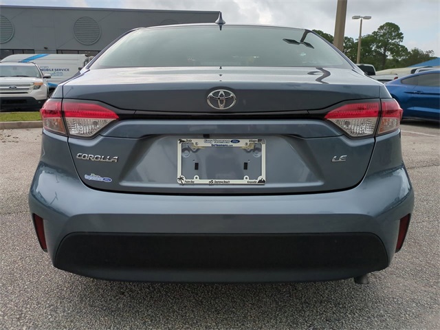 2025 Toyota Corolla LE photo 4