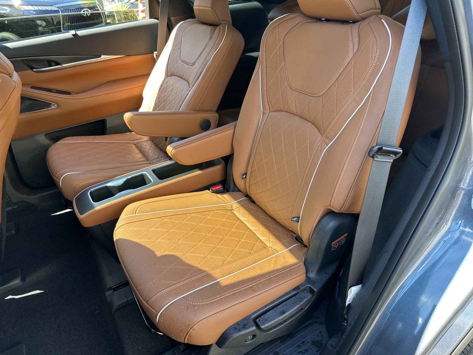 2022 Infiniti QX60 Autograph photo 5