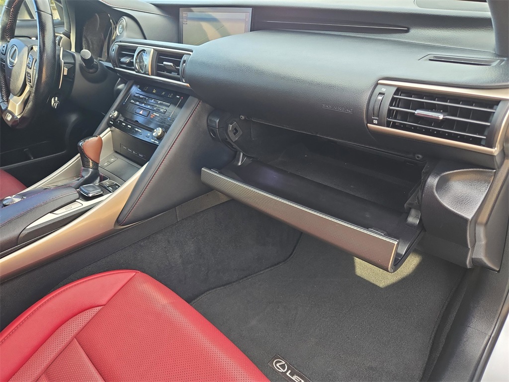 2017 Lexus IS 200t F SPORT photo 24