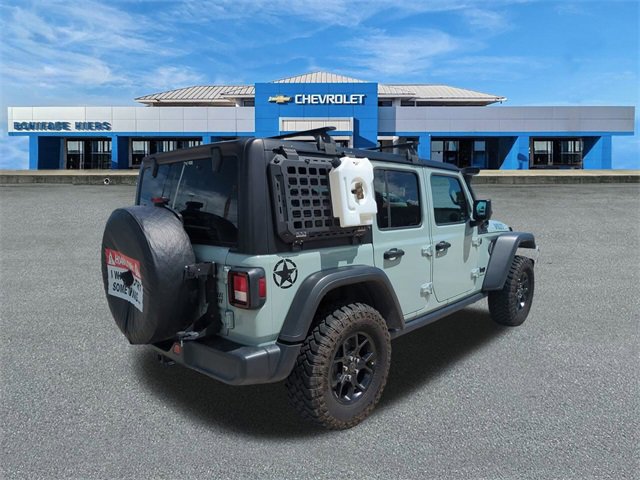 2024 Jeep Wrangler Willys photo 3