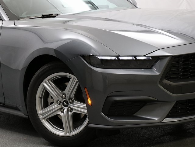 2026 Ford Mustang EcoBoost Premium photo 3