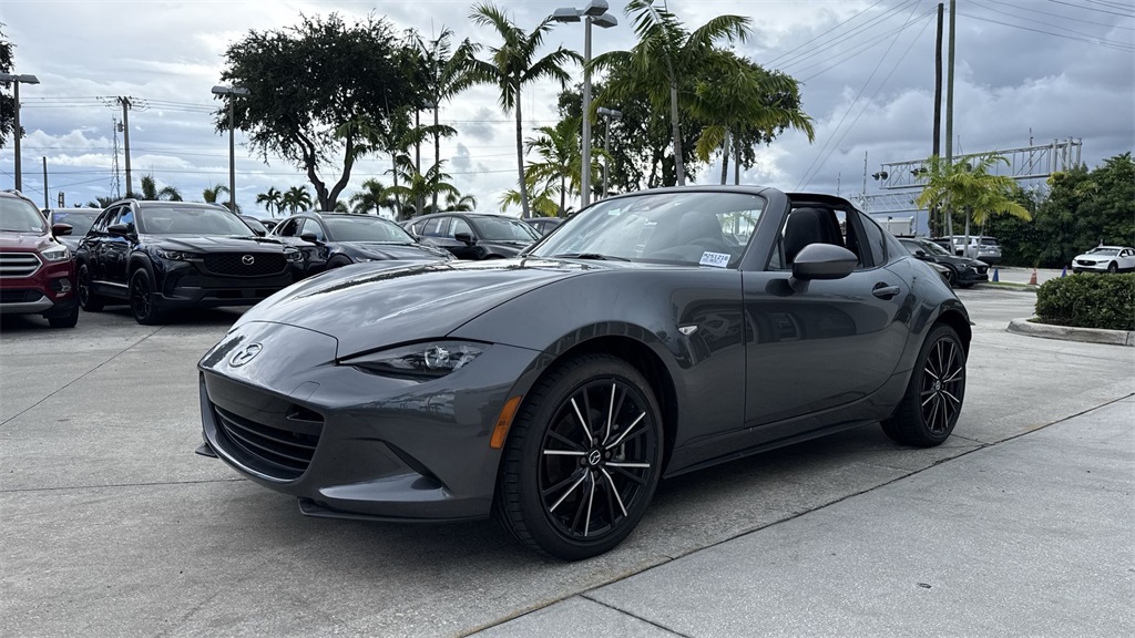2025 Mazda MX-5 Miata Miata RF Grand Touring photo 28