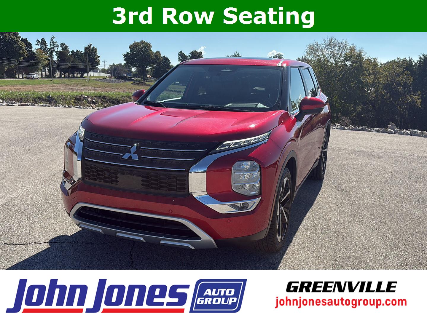 2024 Mitsubishi Outlander SE's photo