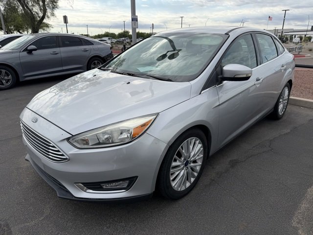 2018 Ford Focus Titanium photo 2