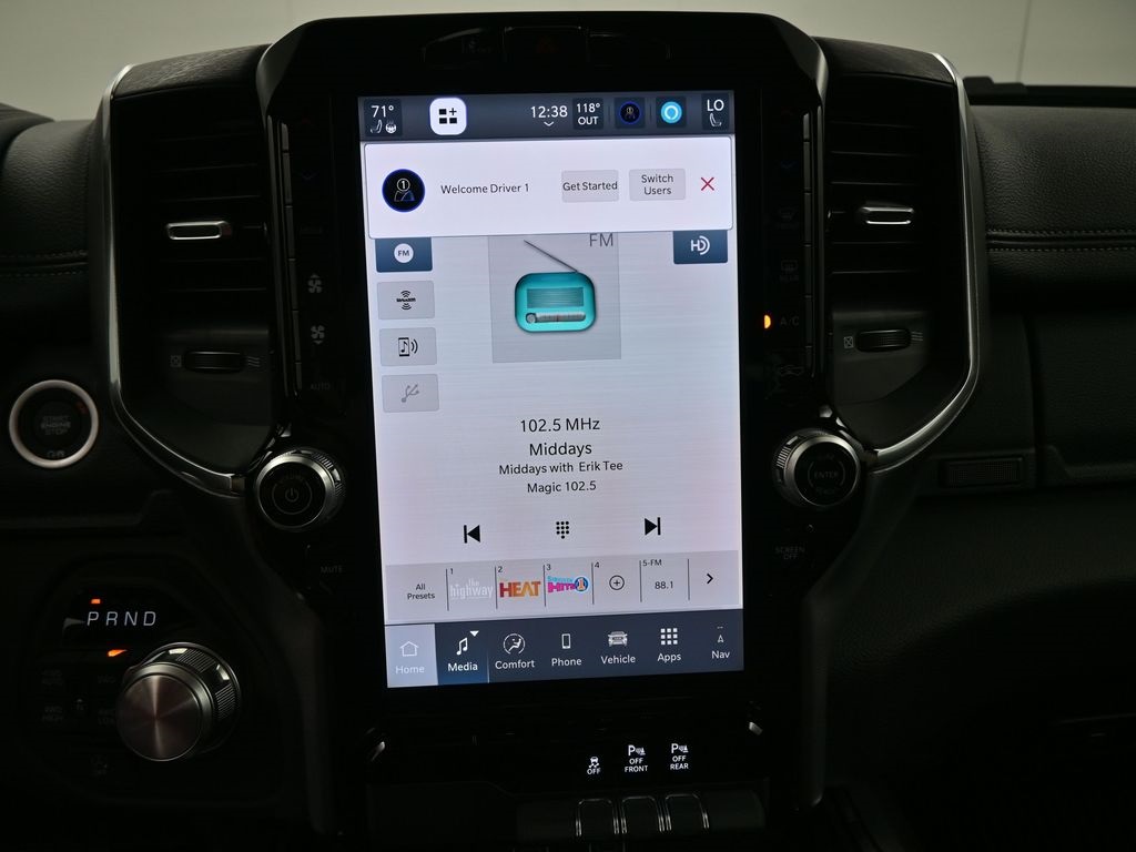 2026 Ram 1500 Laramie photo 3