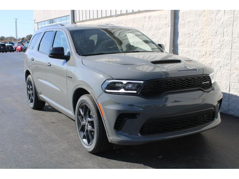 2026 Dodge Durango GT Blacktop photo 2