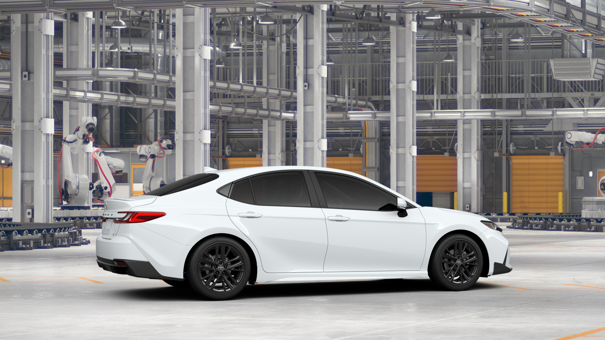 2025 Toyota Camry SE photo 11