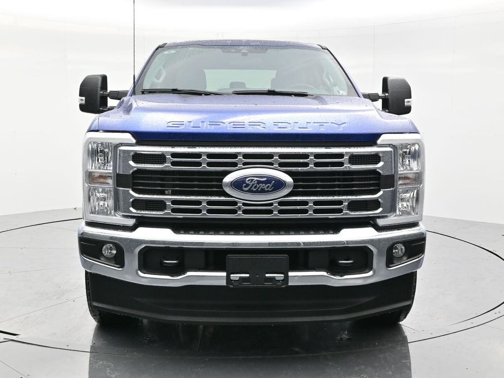 2026 Ford F-250 XLT photo 2