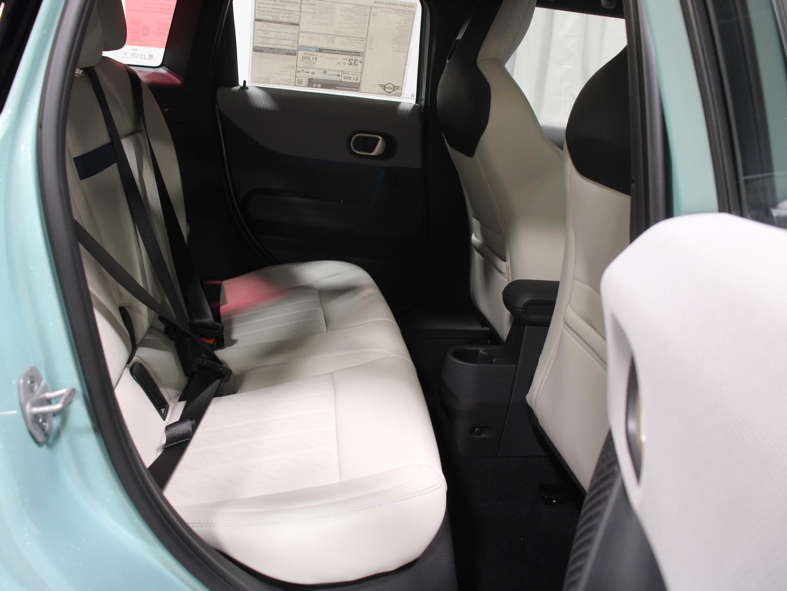 2026 Mini Cooper Hardtop S 4 Door Iconic photo 16