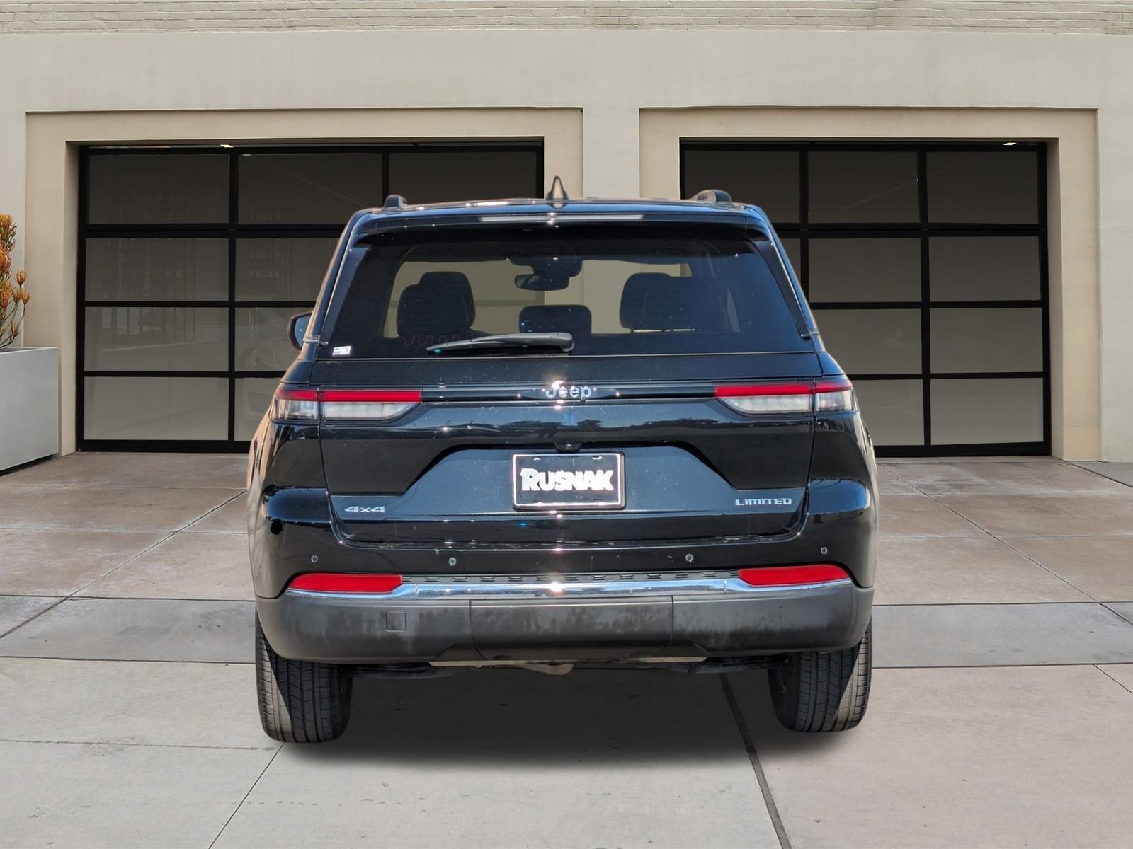 2023 Jeep Grand Cherokee Limited photo 4