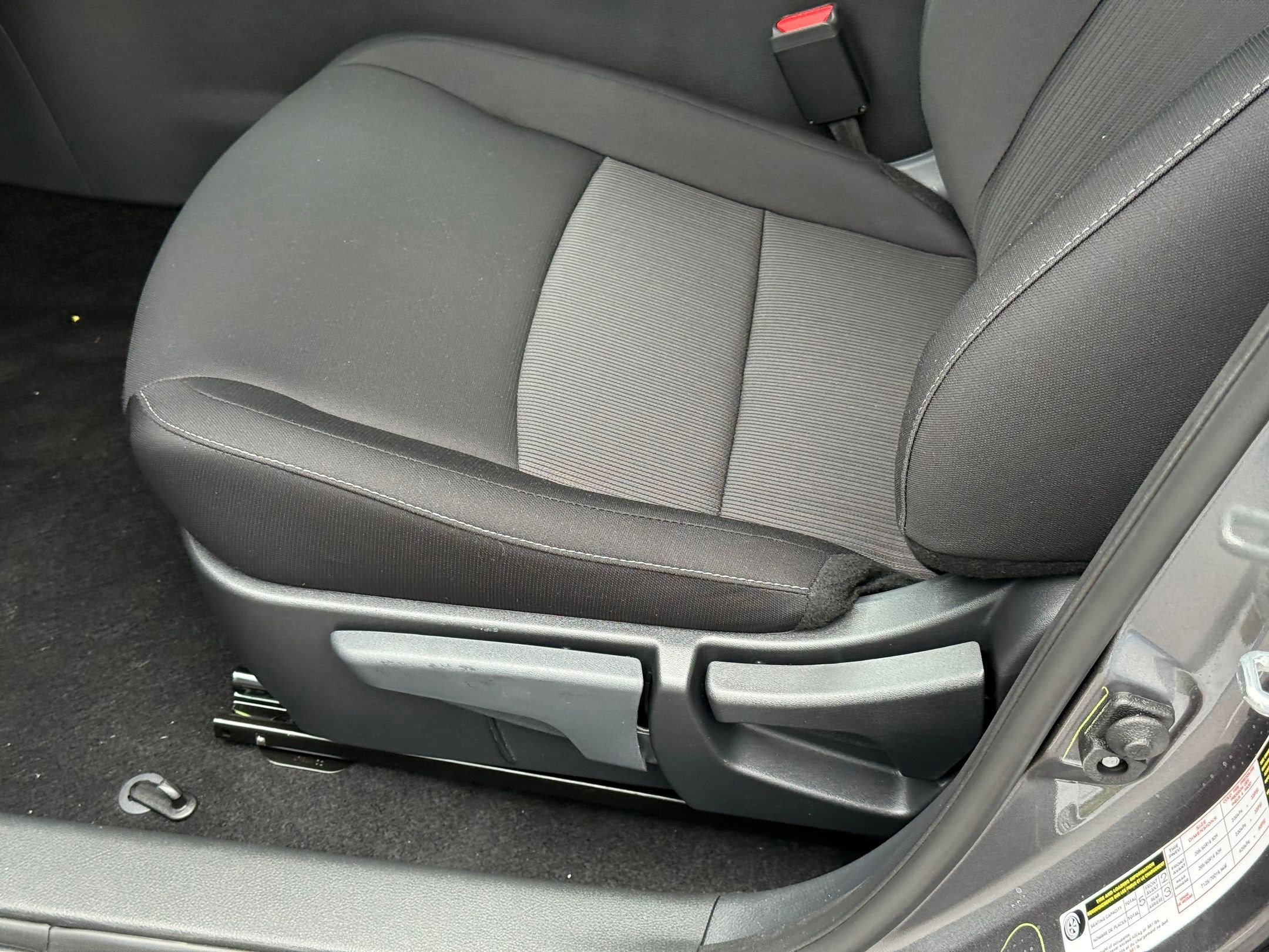 2025 Nissan Sentra SV photo 4
