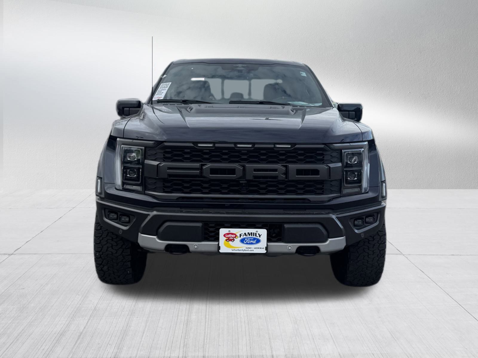 2023 Ford F-150 Raptor photo 2