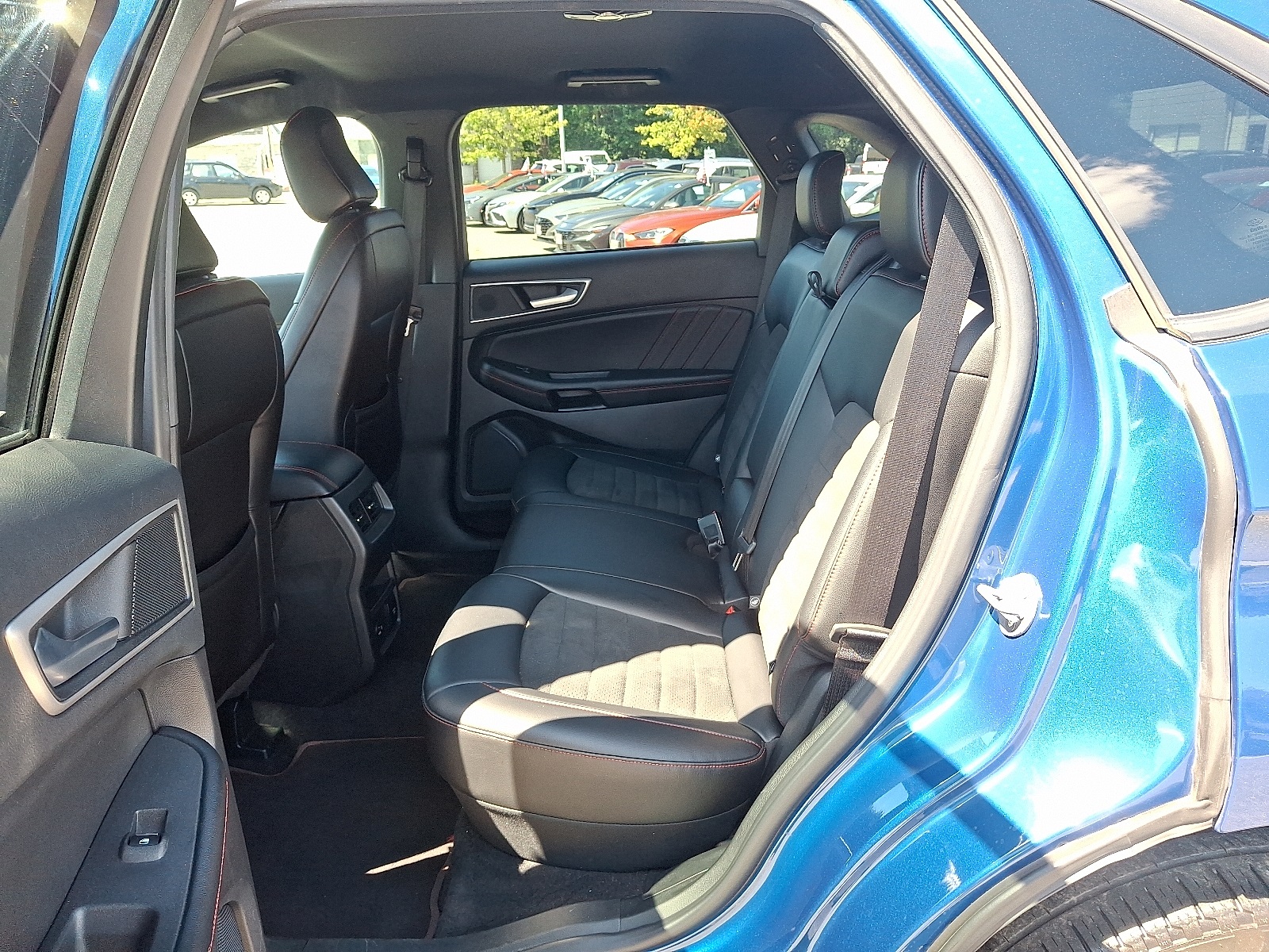 2022 Ford Edge ST-Line photo 8