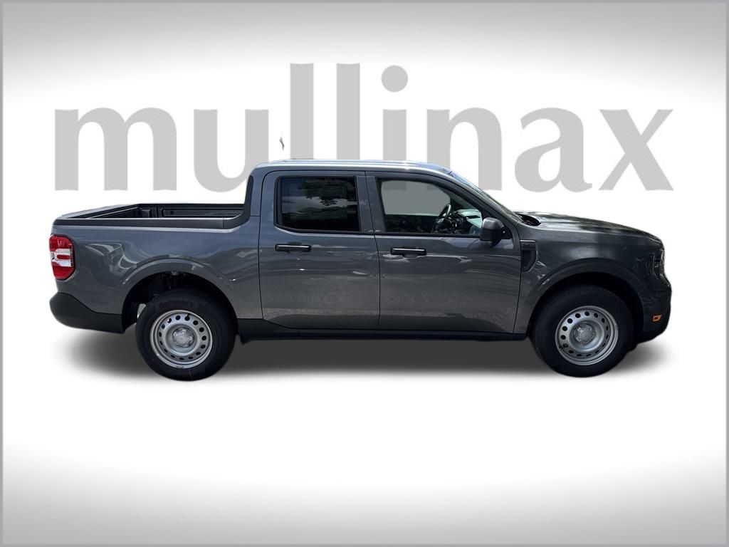 2025 Ford Maverick XL photo 2