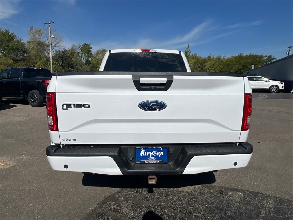 2017 Ford F-150 XLT photo 38