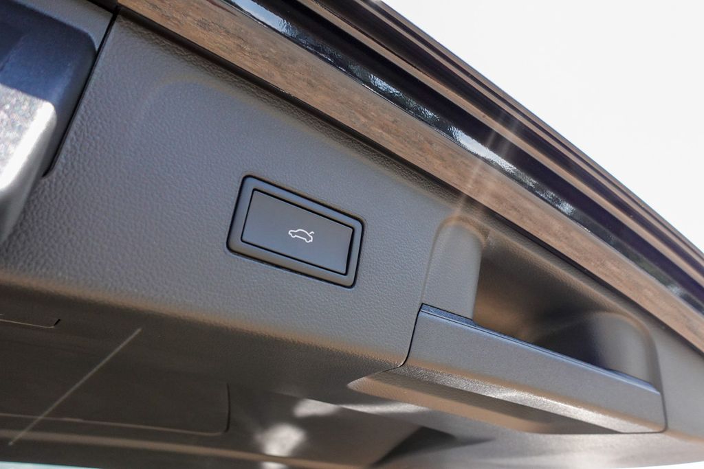 2026 Volkswagen Atlas SE Technology photo 27