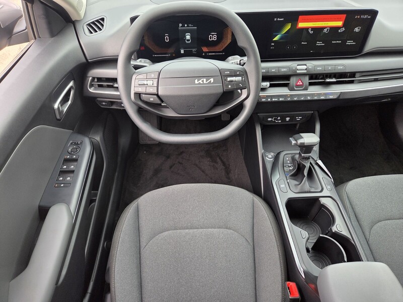 2025 Kia K4 LXS photo 7