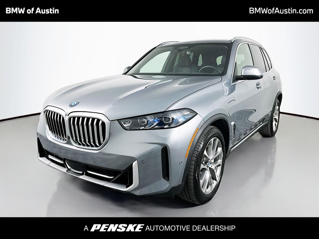 2025 BMW X5 50e's photo
