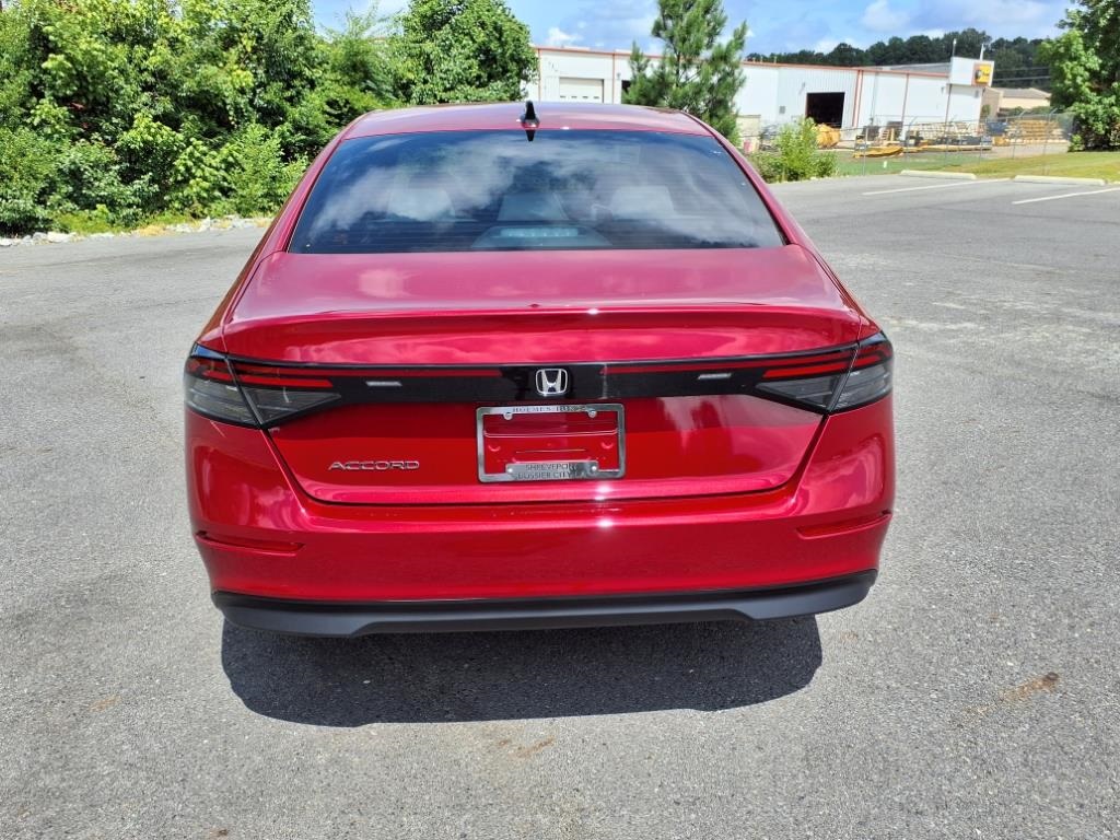 2025 Honda Accord 1.5T SE photo 4
