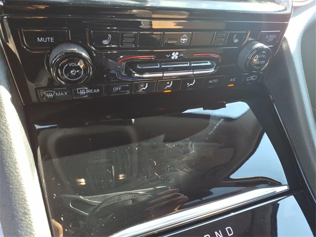 2022 Jeep Grand Cherokee Limited photo 20