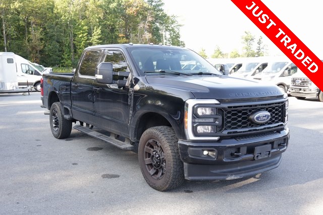 2023 Ford F-350 photo 9