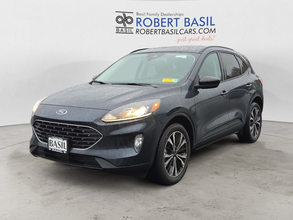 2022 Ford Escape SEL's photo