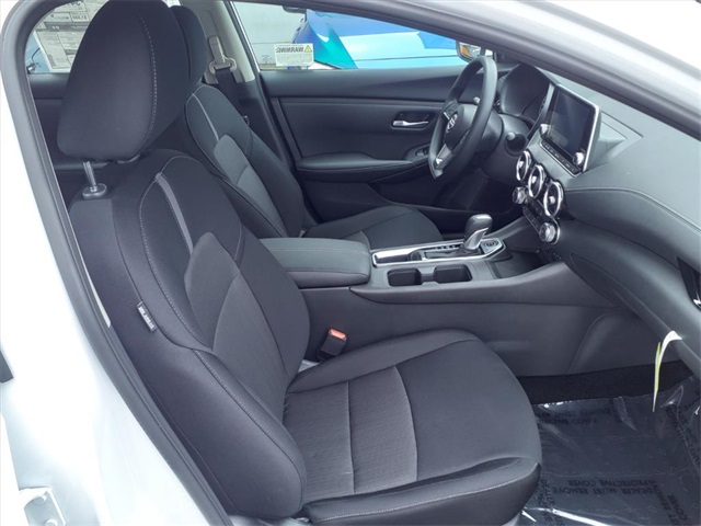 2025 Nissan Sentra SV photo 6