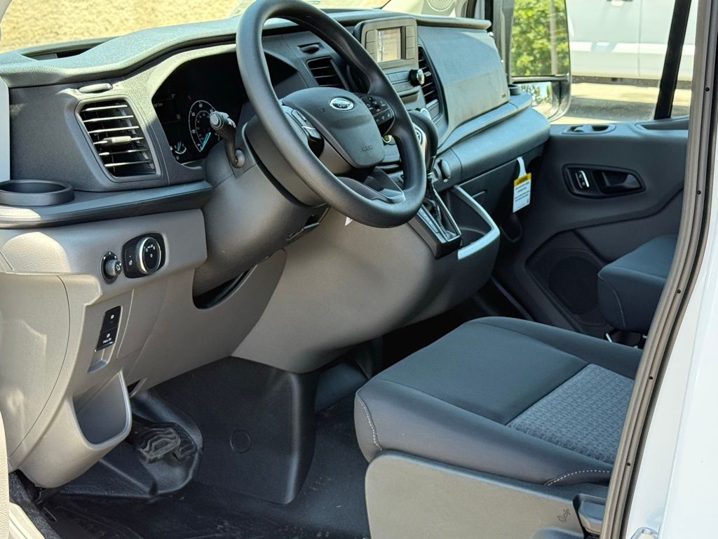 2025 Ford Transit 250