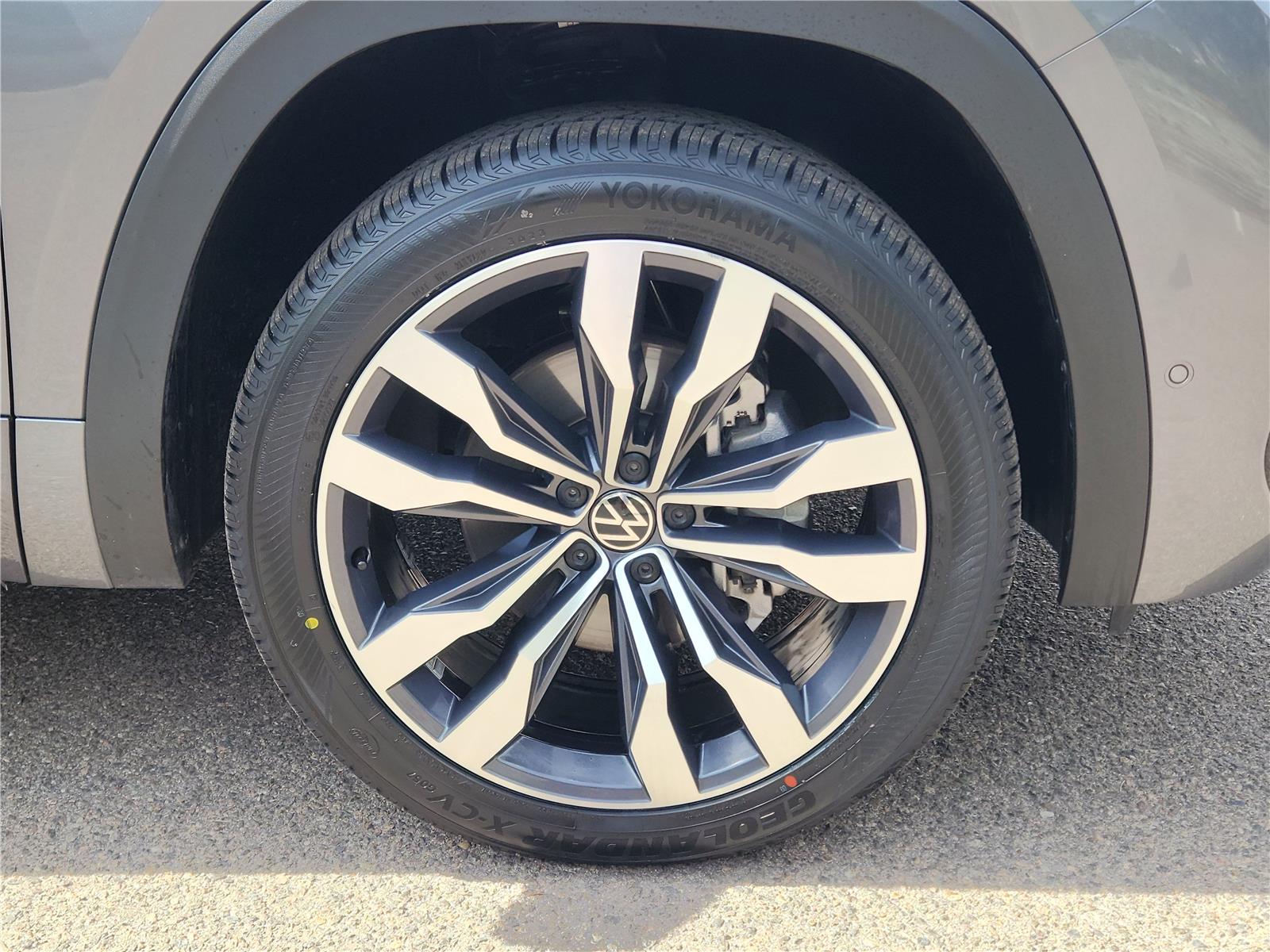 2022 Volkswagen Atlas V6 SEL Premium R-Line photo 11