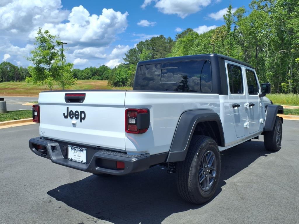 2025 Jeep Gladiator Sport S photo 18