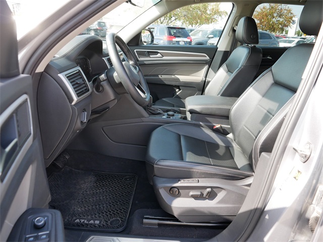 2022 Volkswagen Atlas SEL photo 13