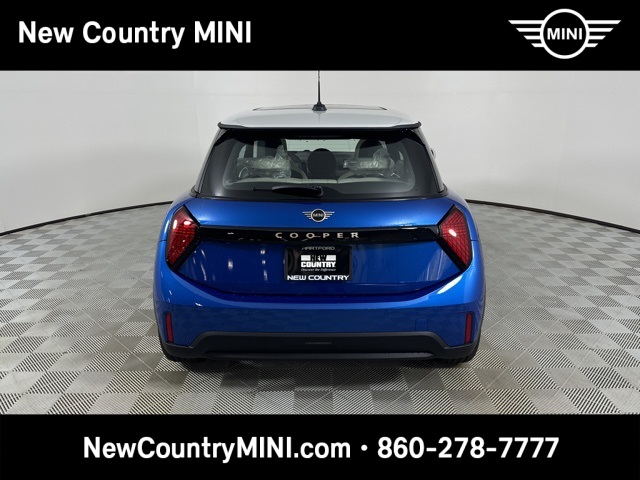 2025 Mini Cooper 2 Door Hardtop Iconic photo 6
