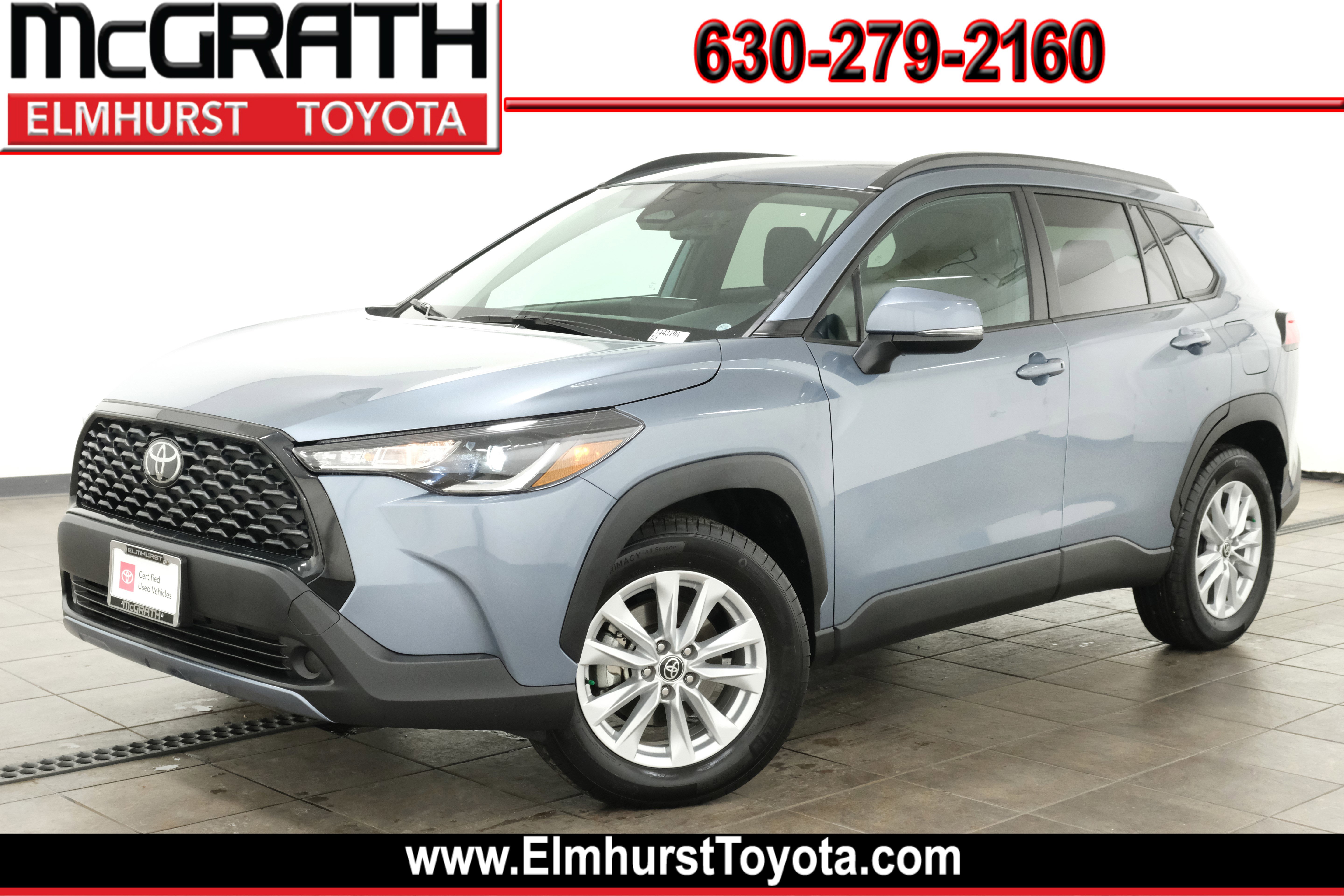 2024 Toyota Corolla Cross LE's photo