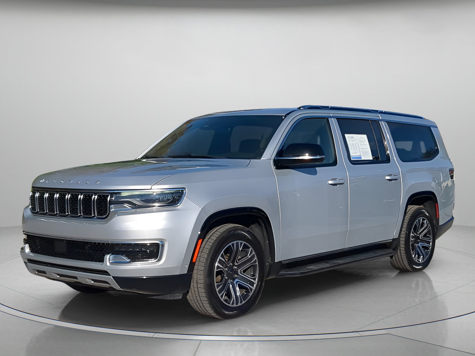 2023 Jeep Wagoneer L Series II's photo