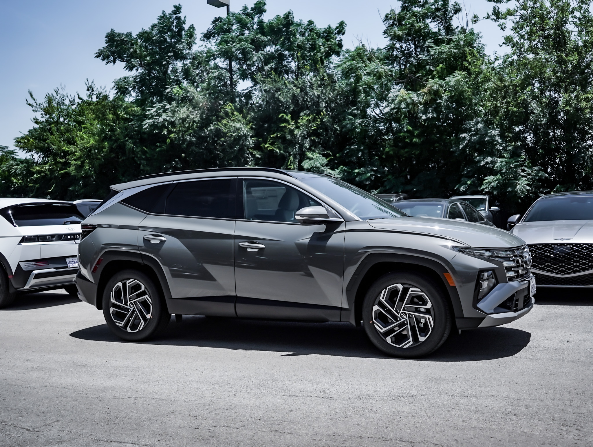 2025 Hyundai Tucson Limited photo 5