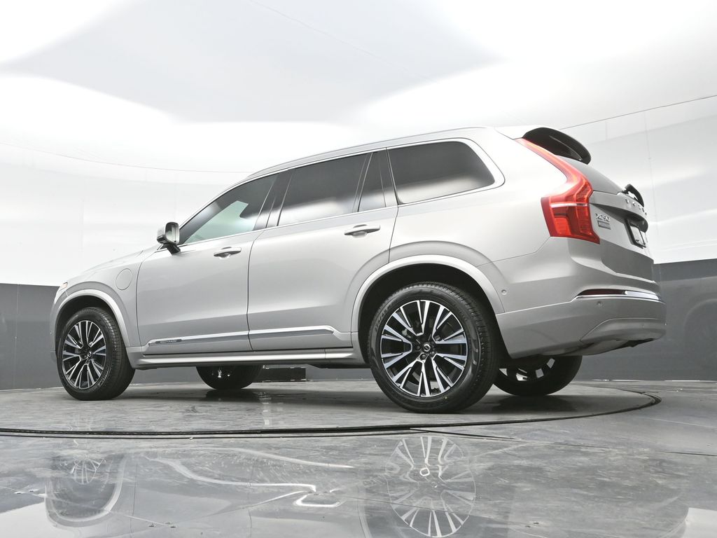 2023 Volvo XC90 T8 Plus photo 24