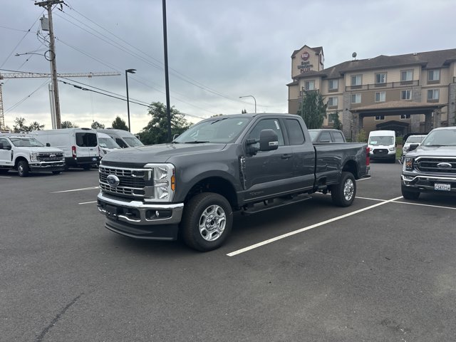 2026 Ford F-350 XLT photo 10