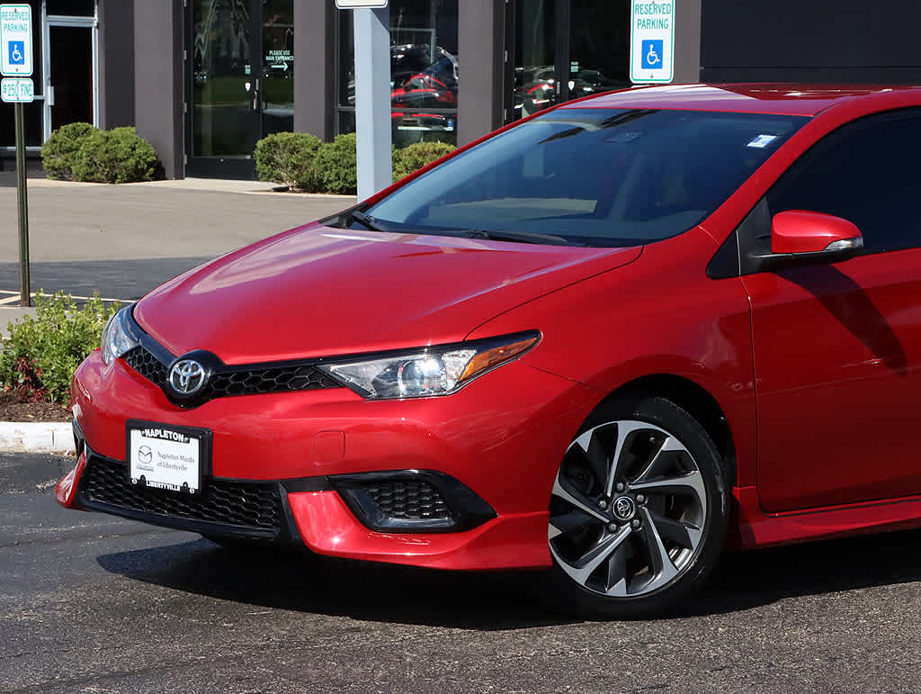 2017 Toyota Corolla iM photo 3
