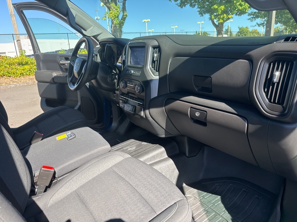 2023 Chevrolet Silverado 1500 Custom photo 29