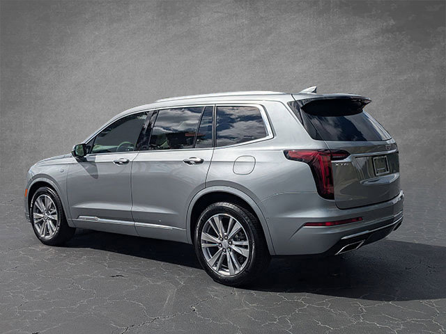 2024 Cadillac XT6 Premium Luxury photo 3