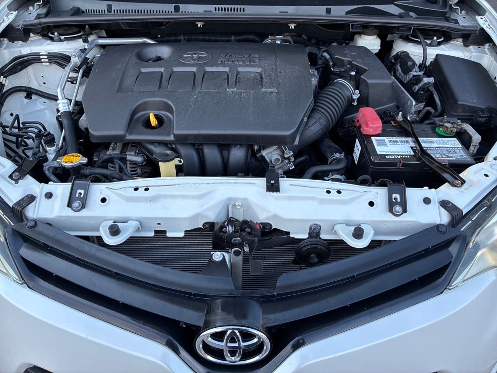 2014 Toyota Corolla LE Eco photo 20